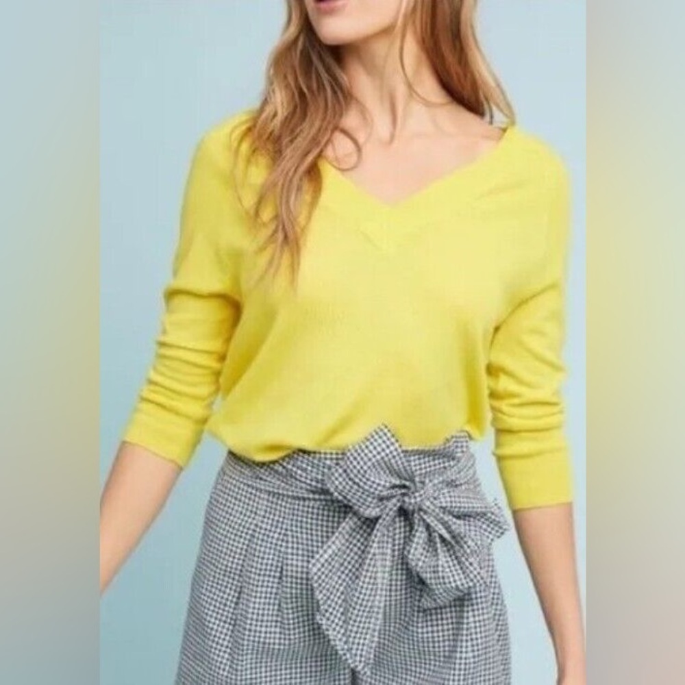 Anthropologie ‘Moth’ v-neck yellow merino wool sweater, size small